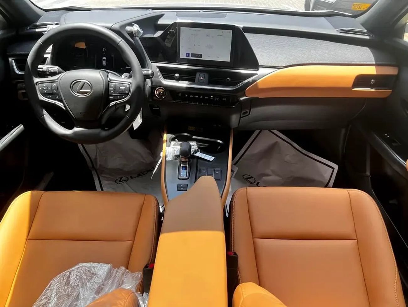 لكزس UX300h Elite Lexus UX 300e 2025 مواصفات خليجية
