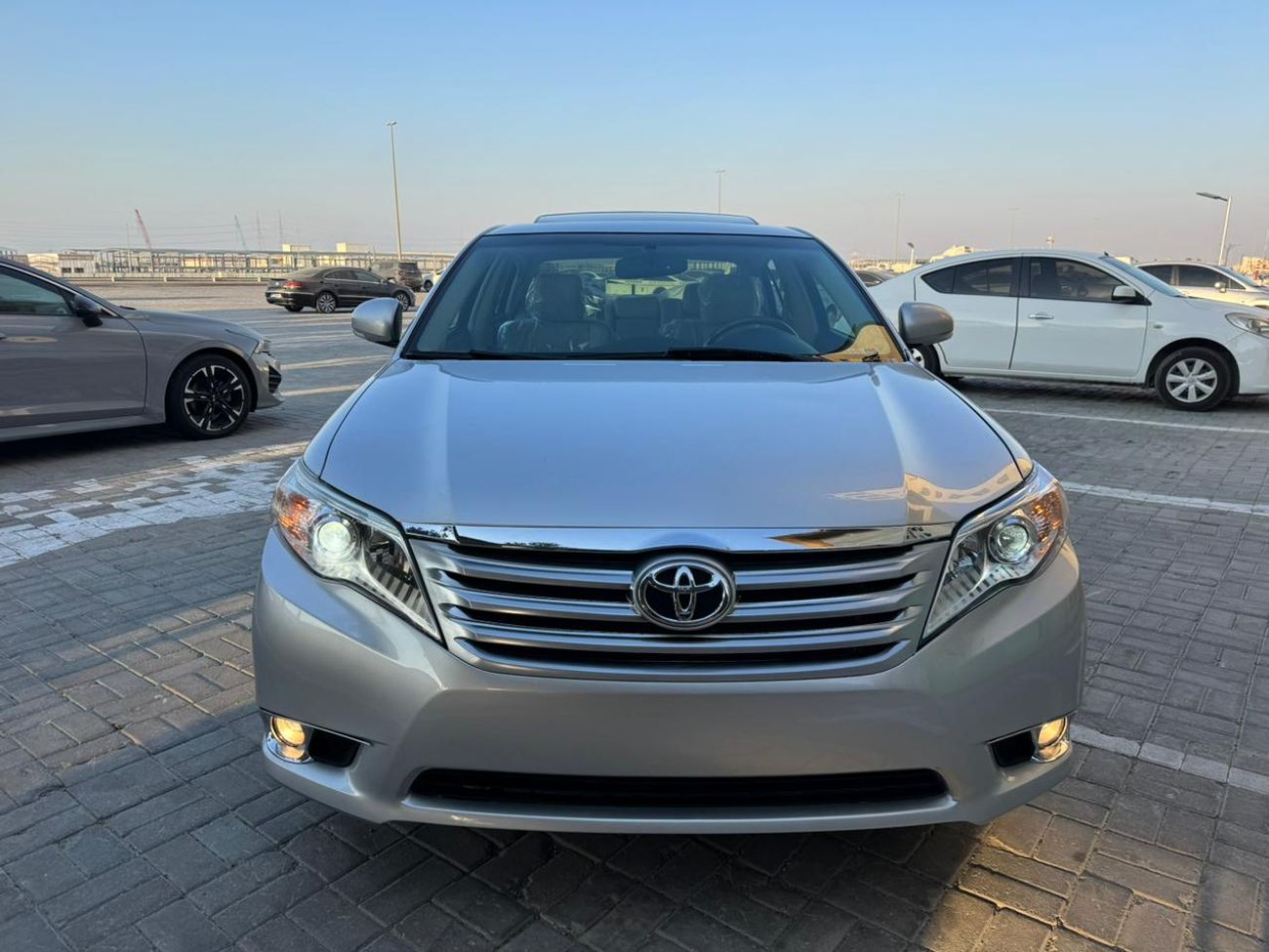 تويوتا افالون Toyota Avalon 2011 limited