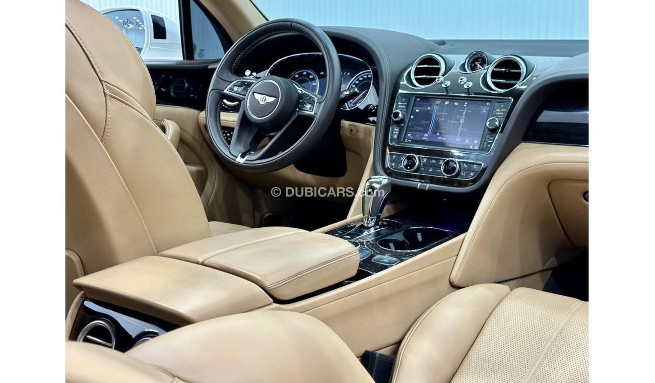 Bentley Bentayga 2019 Bentley Bentayga V8, March 2024 Bentley Warranty, Full Bentley Service History, GCC