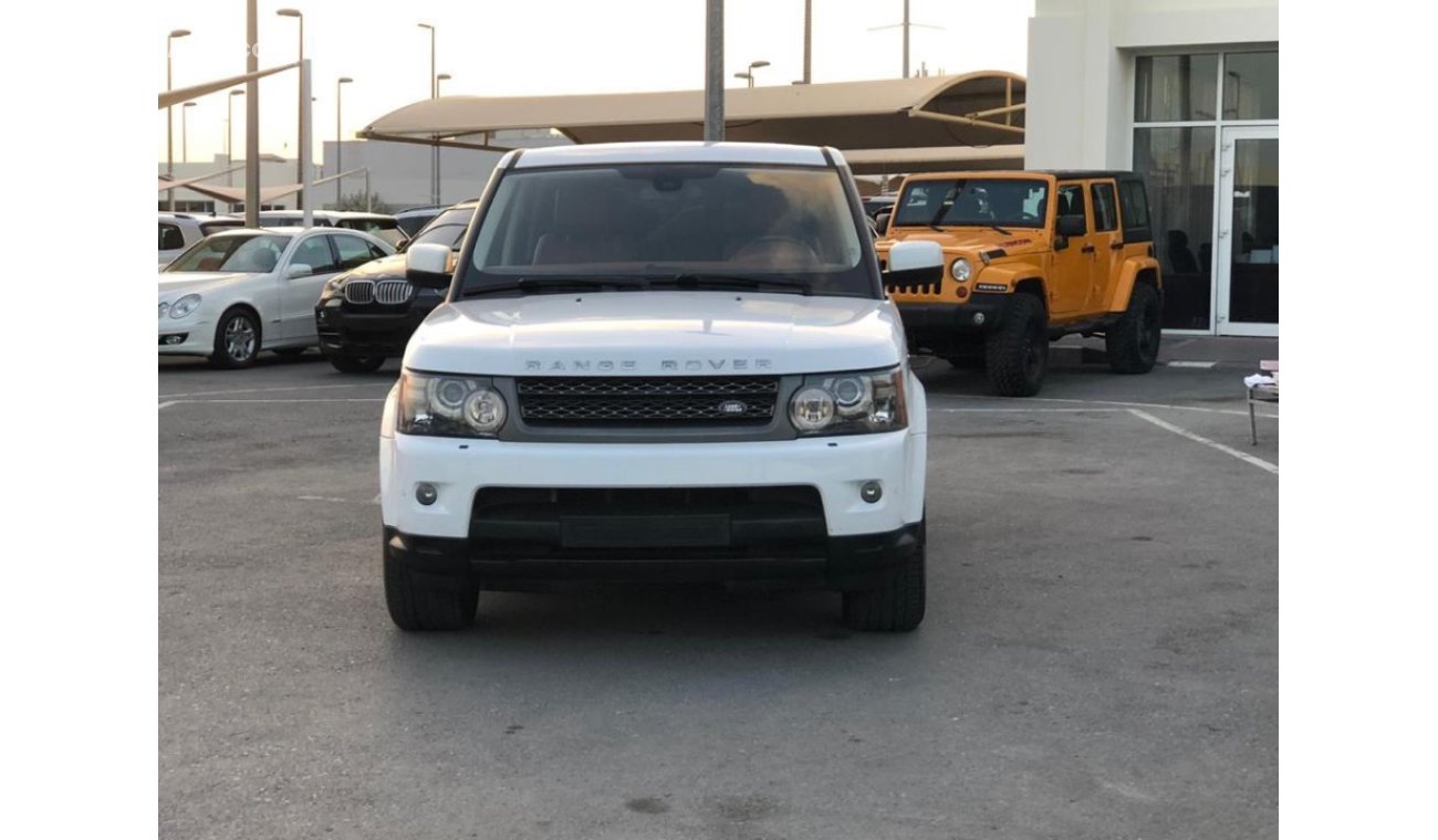 Land Rover Range Rover Sport HSE Rang Rover sport model 2011 GCC full option sun roof leather seats back camera back air condition c