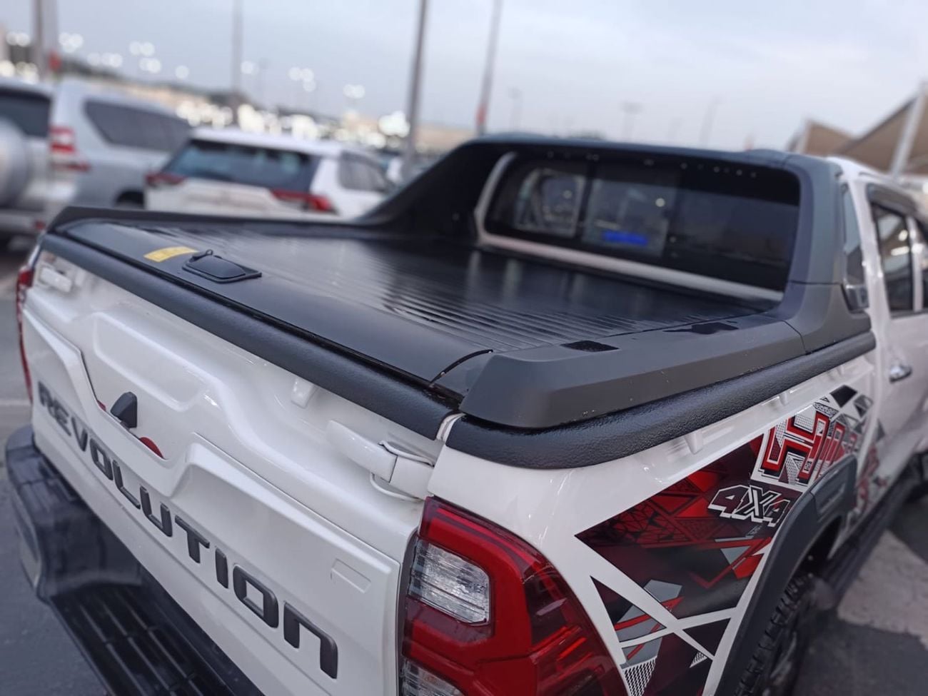 تويوتا هيلوكس TOYOTA HILUX Adventure 2022 V4 best price  Quantities available!!!!!!!!