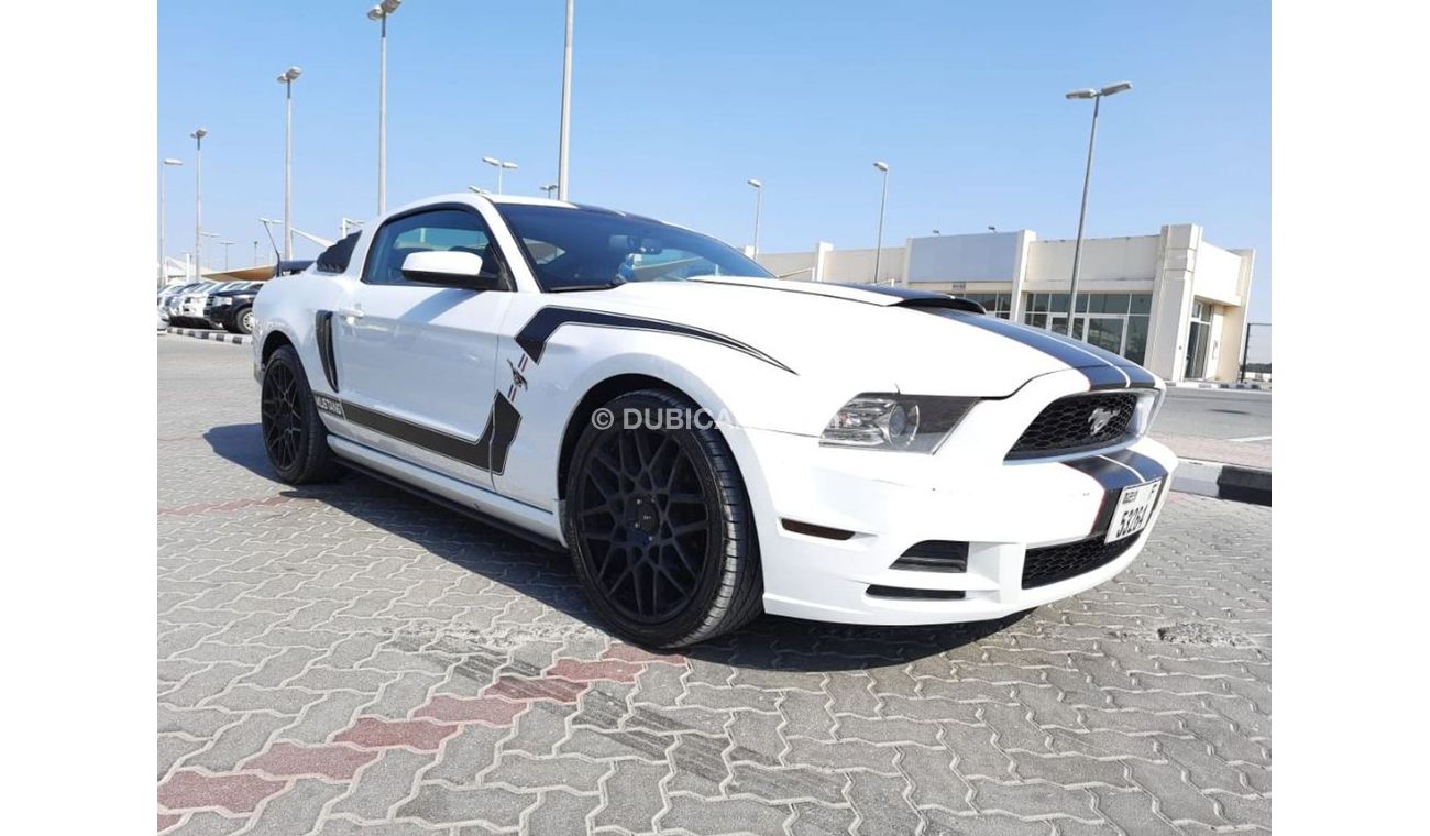 Ford Mustang Ford mustang 2014 full automatic clean caar