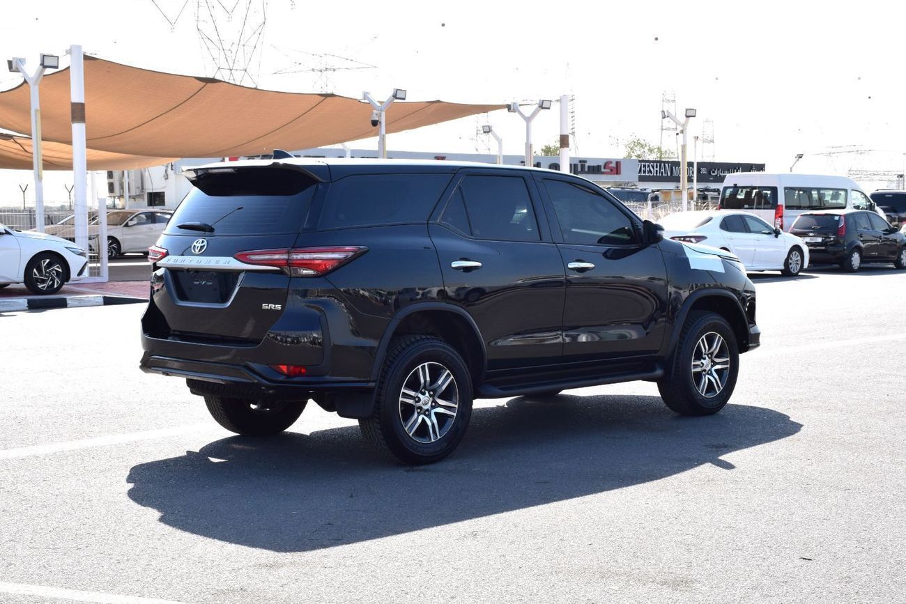 Toyota Fortuner New Fortuner SR5 2026 (Petrol 2.7)