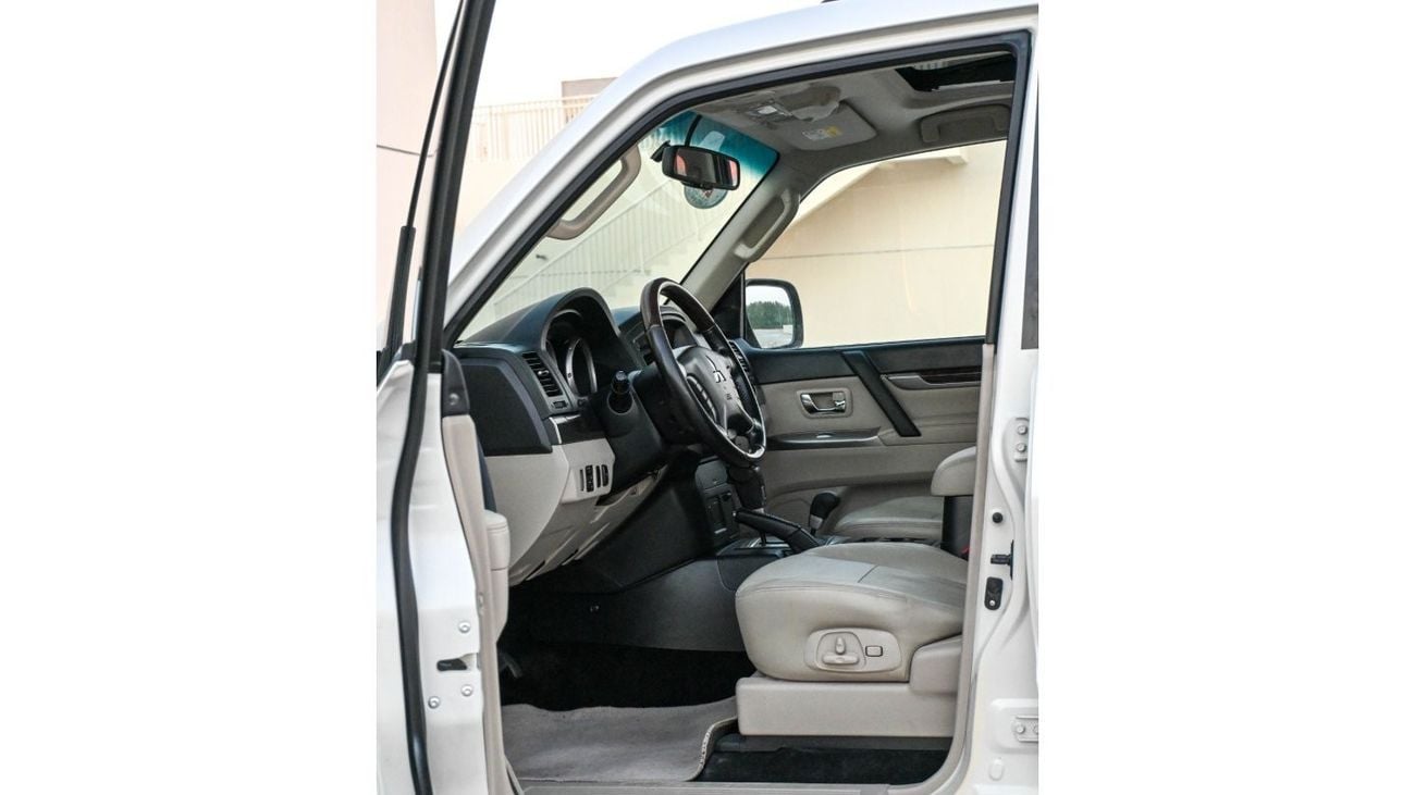 ميتسوبيشي باجيرو GLS اعلى ميتسوبيشي باجيرو 2013 خليجي بحالة ممتازة من الداخل والخارج