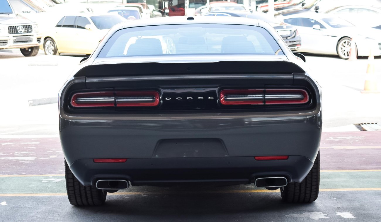 Dodge Challenger Shaker 2019, 392 HEMI, 6.4-V8 GCC, 0km with 3 Years or 100,000km Warranty