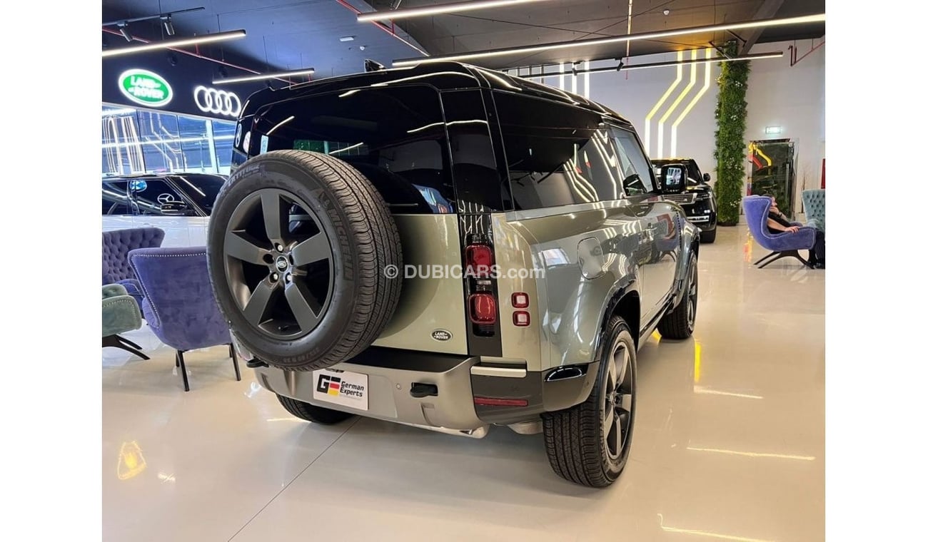 Land Rover Defender Defender 90 X-Dynamic P300 /V4 / 2023 /3 Year warranty and service contract