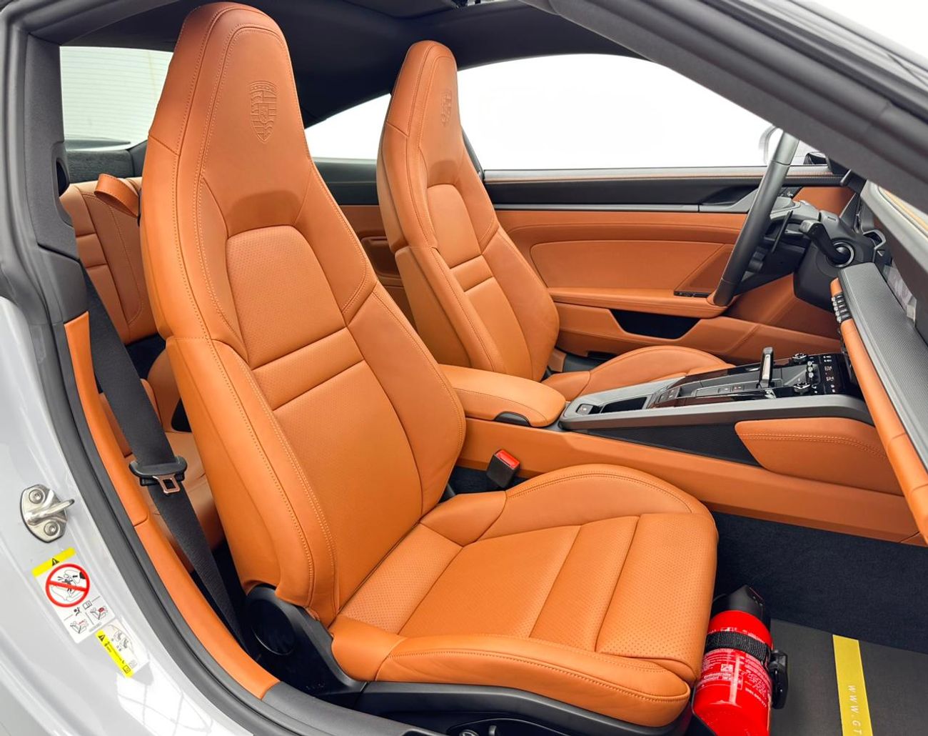 Porsche 911 Carrera 3.0L (380 HP) Coupe 2025 Porsche 911 Carrera, Aero Kit, 2028 Porsche Warranty, Excellent Con