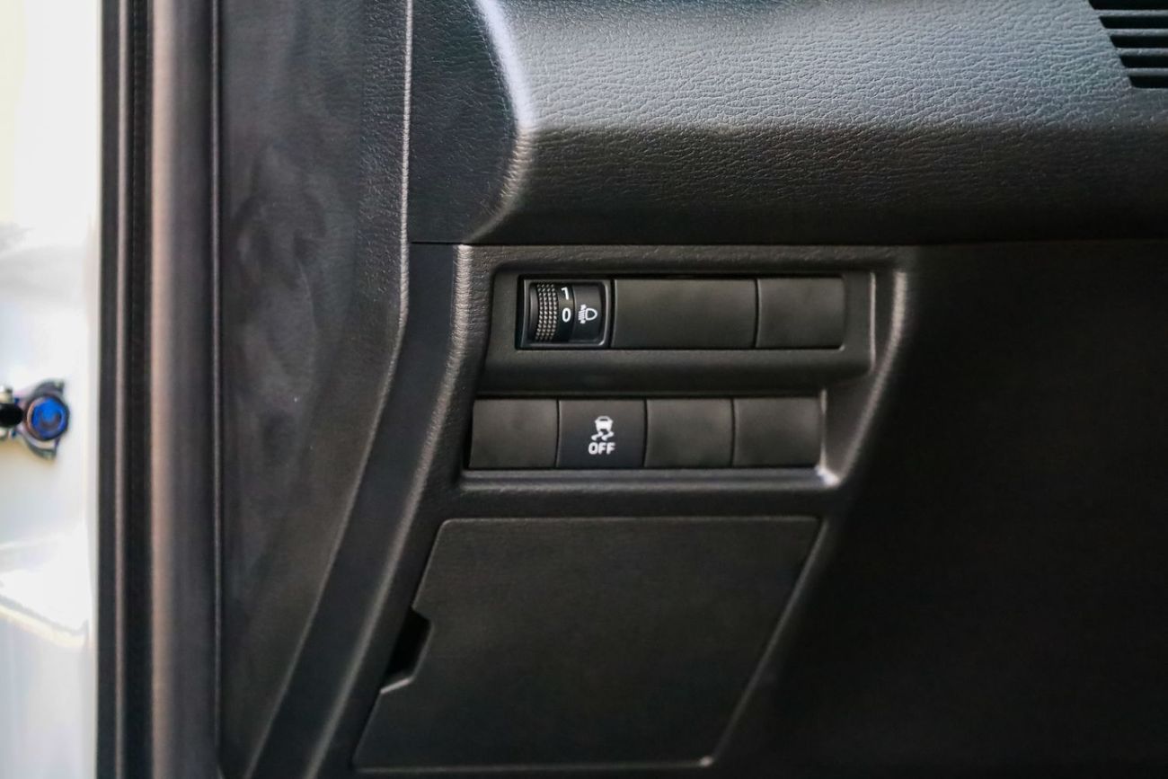 Mitsubishi L200 | Triton GL DSL 2026 | DC 4x4 | 5 MT | Mid-Line | Export Only