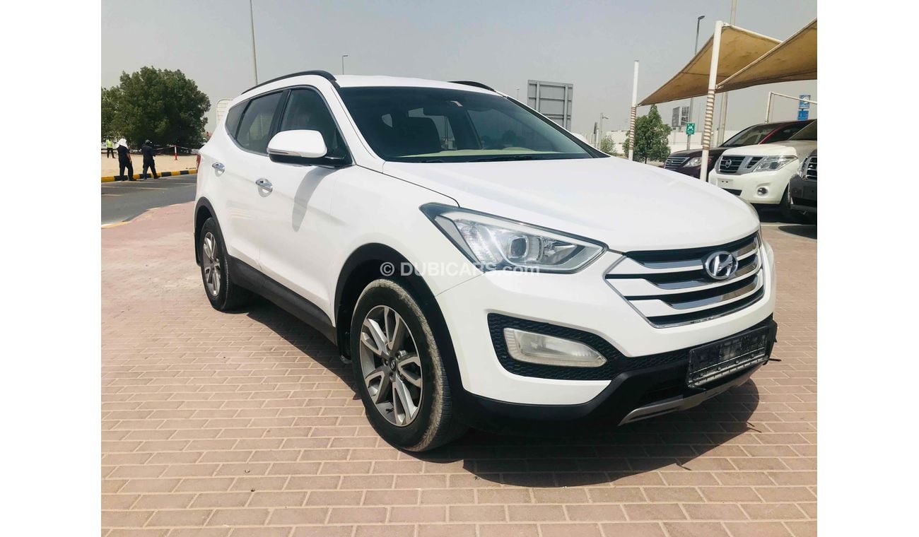 Hyundai Santa Fe سياره نظيفه جدا بحاله ممتاذه بدون حوادث ضمان شاسيه جير ماكينه