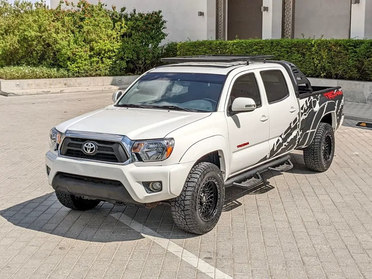 تويوتا تاكوما MODIFIED TRD 4X4 4DOORS IN EXCELLENT CONDITION