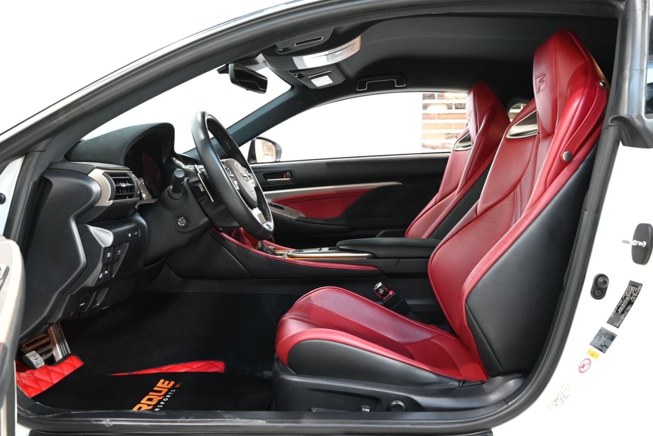 Lexus RC F F CARBON 2016 Lexus RC F Carbon, Service History, Excellent Condition, GCC