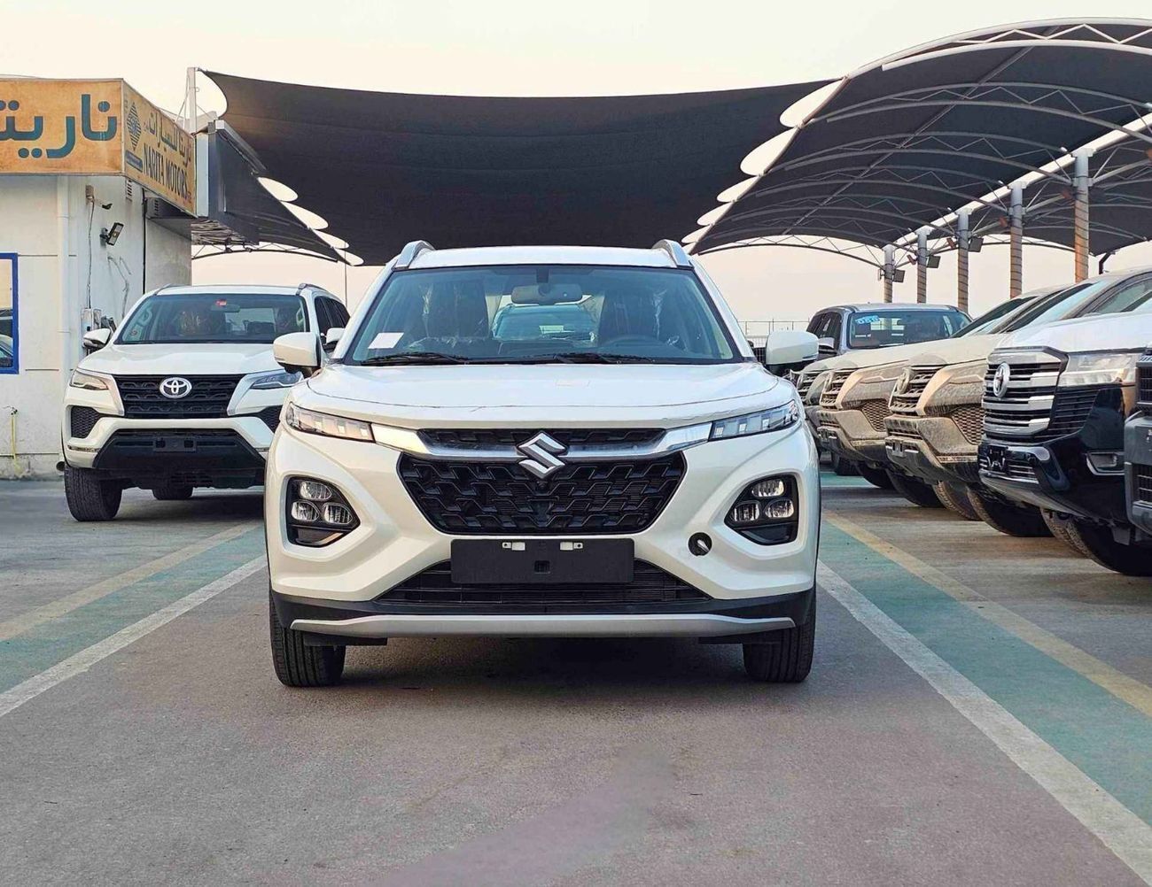 Suzuki Fronx GLX / EURO 5 HYBRID / 1.5L V4 / HEADUP DISPLAY / 360* CAMERAS / " 9" DISPLAY AUDIO (CODE # FRHGLX)