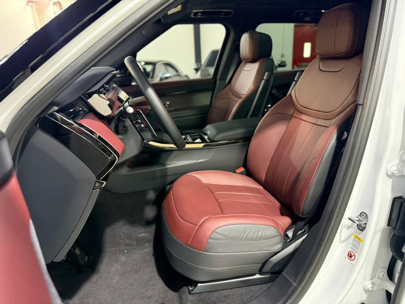 Land Rover Range Rover Sport P400 DYNAMIC SE