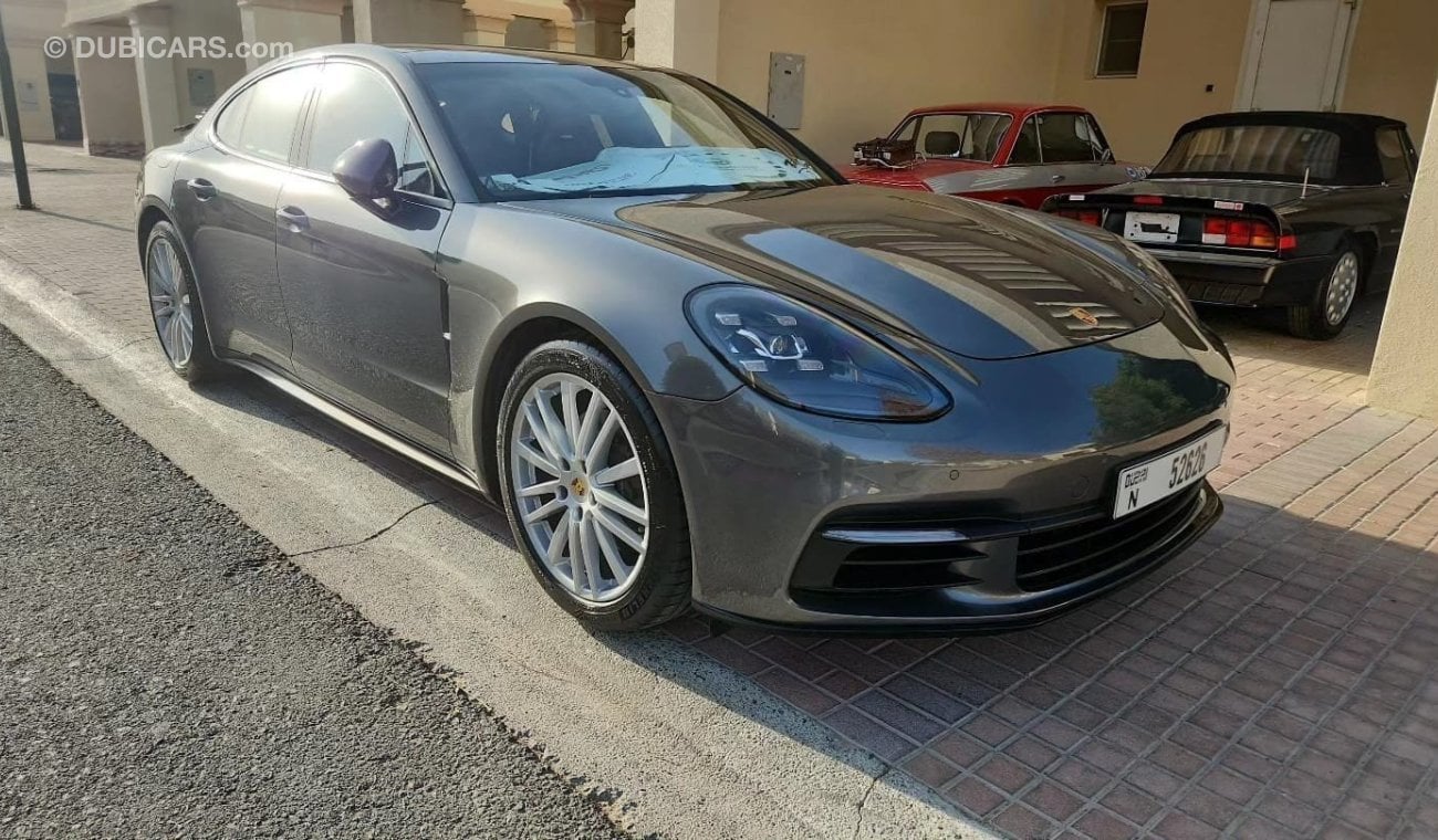 Porsche Panamera S