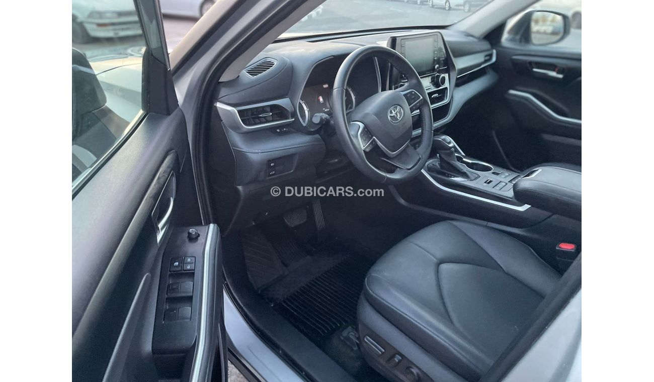 Toyota Highlander 2022 TOYOTA HIGHLANDER XLE- AWD- 3.5L - V6 / EXPORT ONLY