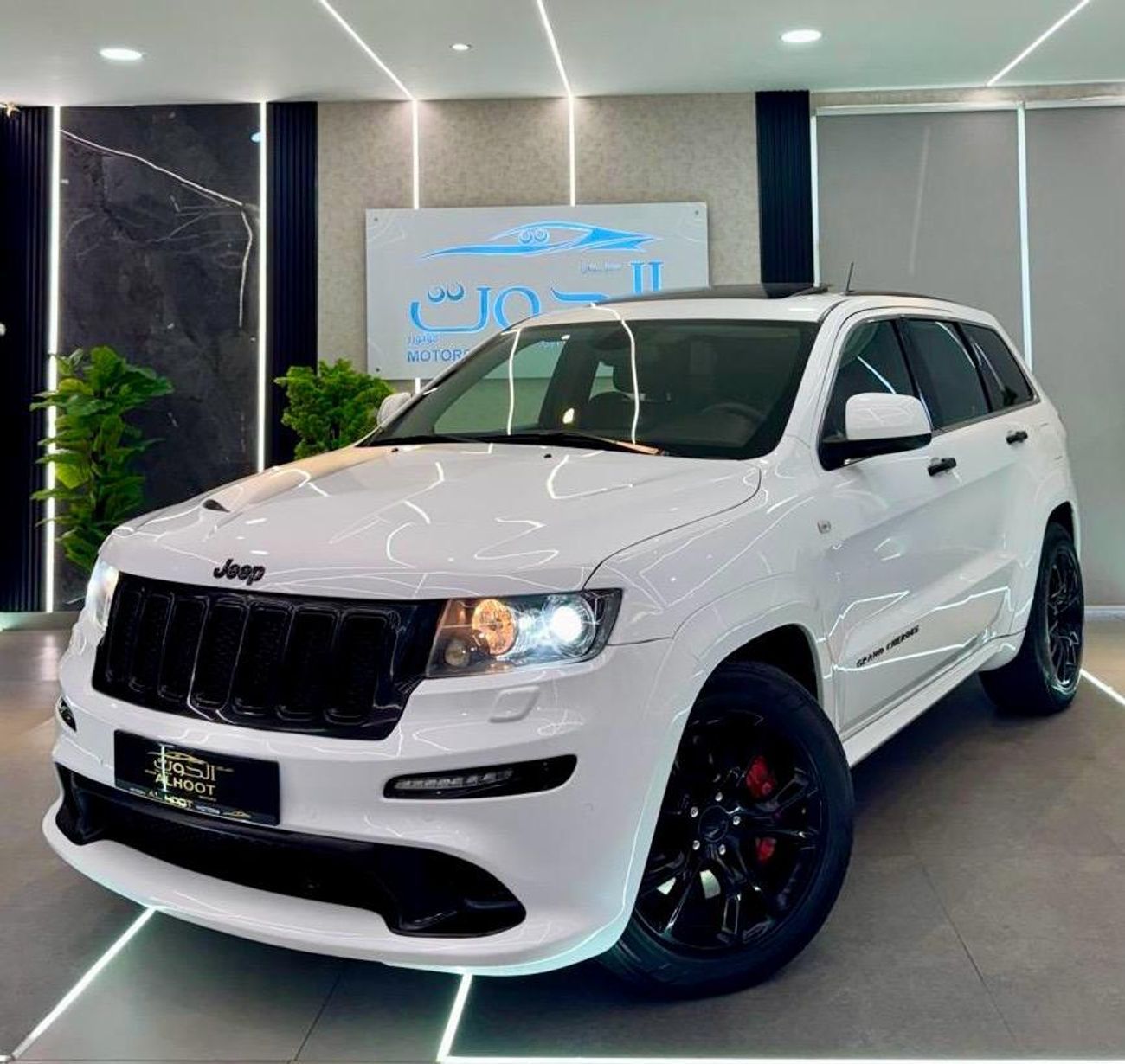 Jeep Grand Cherokee SRT 6.4L BEST JEEP GRAND CHEROKEE SRT8 6.4 V8 || GCC || FREE ACCIDENTS || FULLY LOADED || PERFECT CO