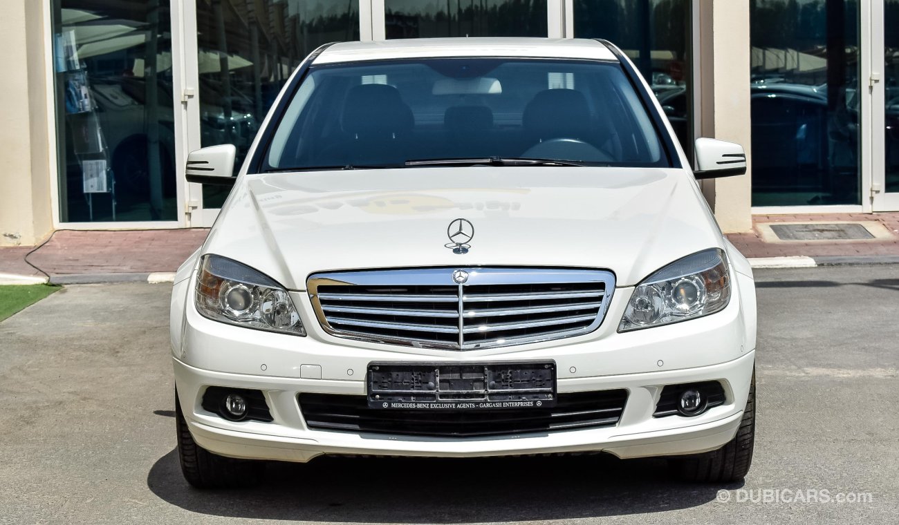 Mercedes-Benz C 180 GCC SPECIFICATION