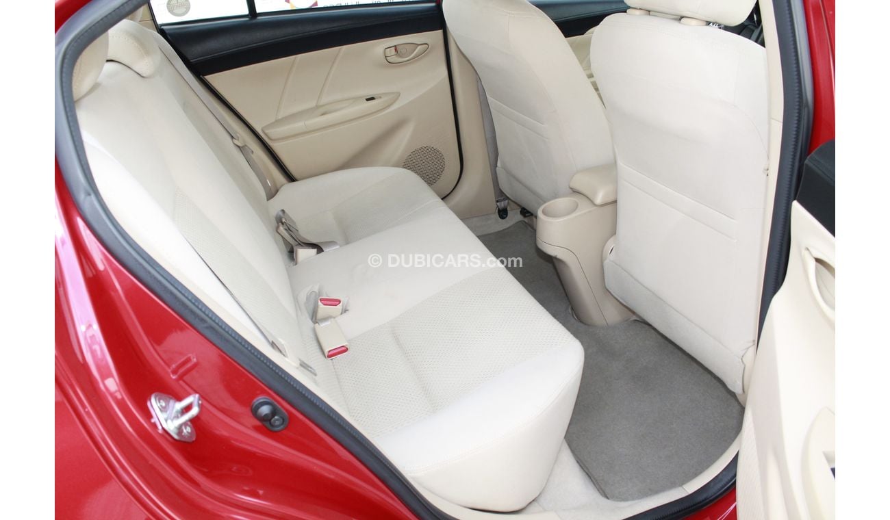 تويوتا يارس 1.5L SE SEDAN 2015 MODEL