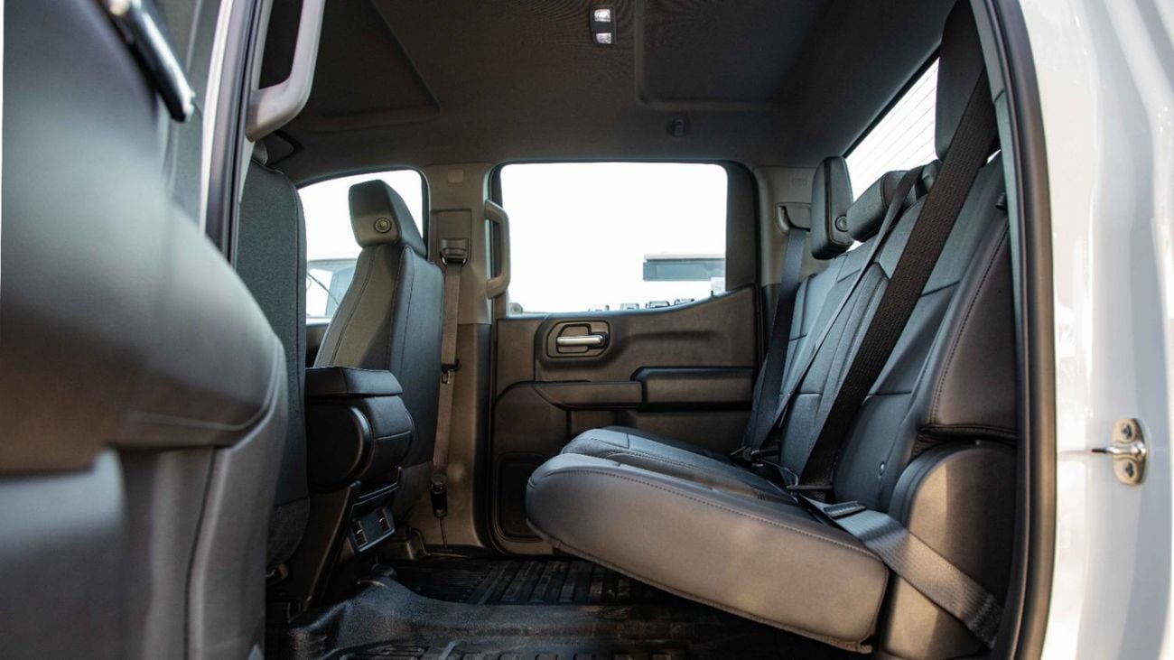 شيفروليه سيلفارادو V8 5.3L PICK-UP 4WD | 2025 | For Local Registration +10%