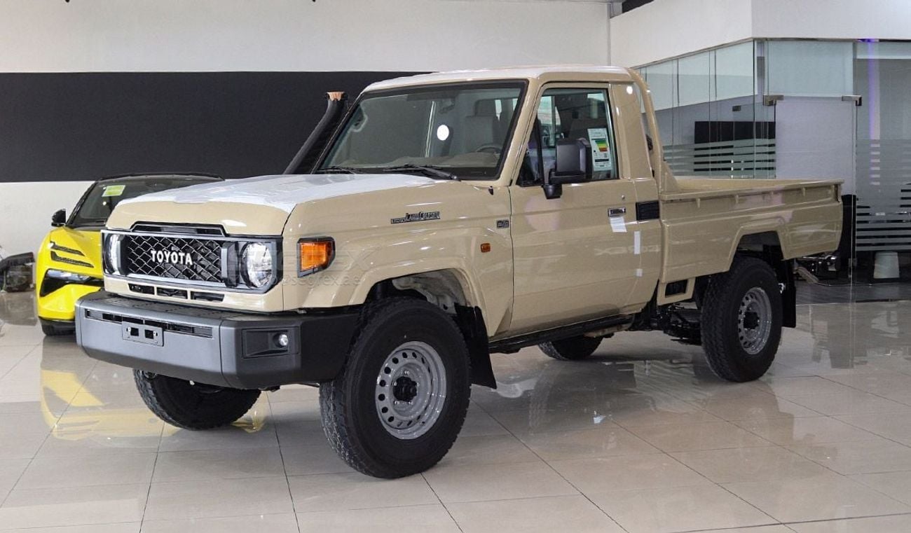 تويوتا لاند كروزر بيك آب 2025 Model Toyota Land Cruiser Pick Up LC79 SC, 4.0L Petrol 4WD 6A/T
