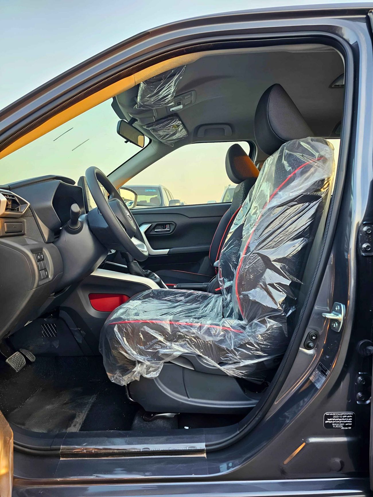 تويوتا ريز 1.0L/ TURBO / ALLOY RIMS / DVD / MID OPTION / CODE#69097