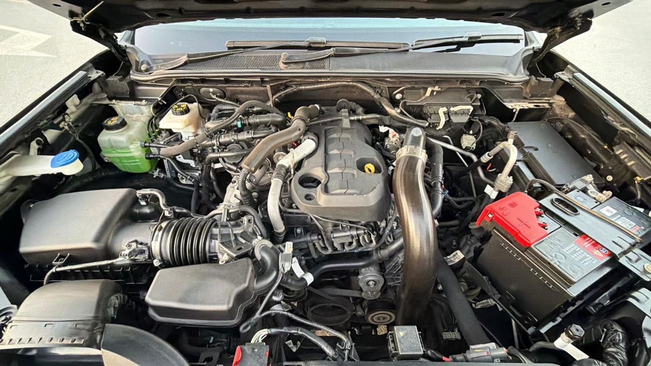 Ford Everest TREND | POWER BACK DOOR | PUSH START | 2.0L DIESEL | BACK CAMERA | DUAL CLIMATE CONTROL | AUTO | RHD