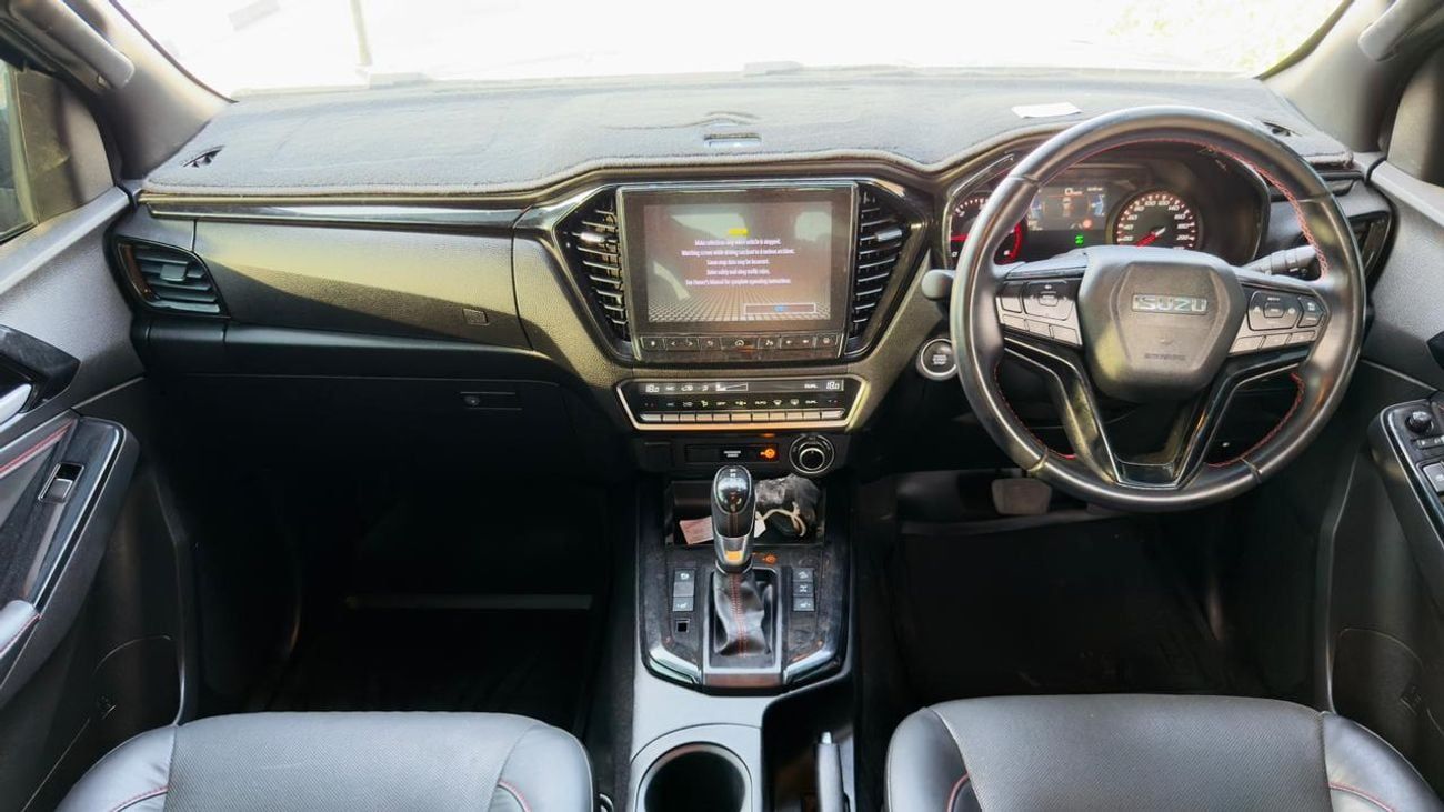 إيسوزو D ماكس X-TERRAIN | HEAVY OFF-ROAD FRONT BUMPER | PUSH START | REAR VIEW CAMERA | AT | 3.0L DIESEL | POWER S