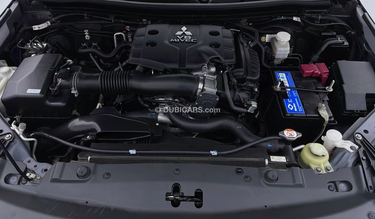 ميتسوبيشي مونتيرو GLS PREMIUM 3 | +مع الضمان | كمان تم فحص ١٥٠