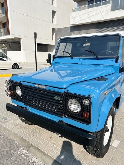 Land Rover Defender 110