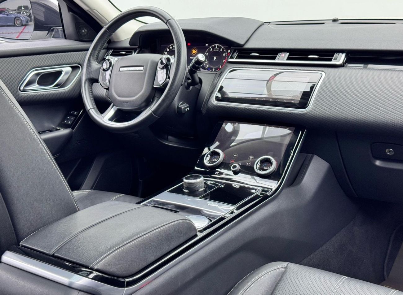 Land Rover Range Rover Velar P250 S 2.0L Petrol 2019 Range Rover Velar P250 S, Warranty, Full Range Rover Service History, Excell