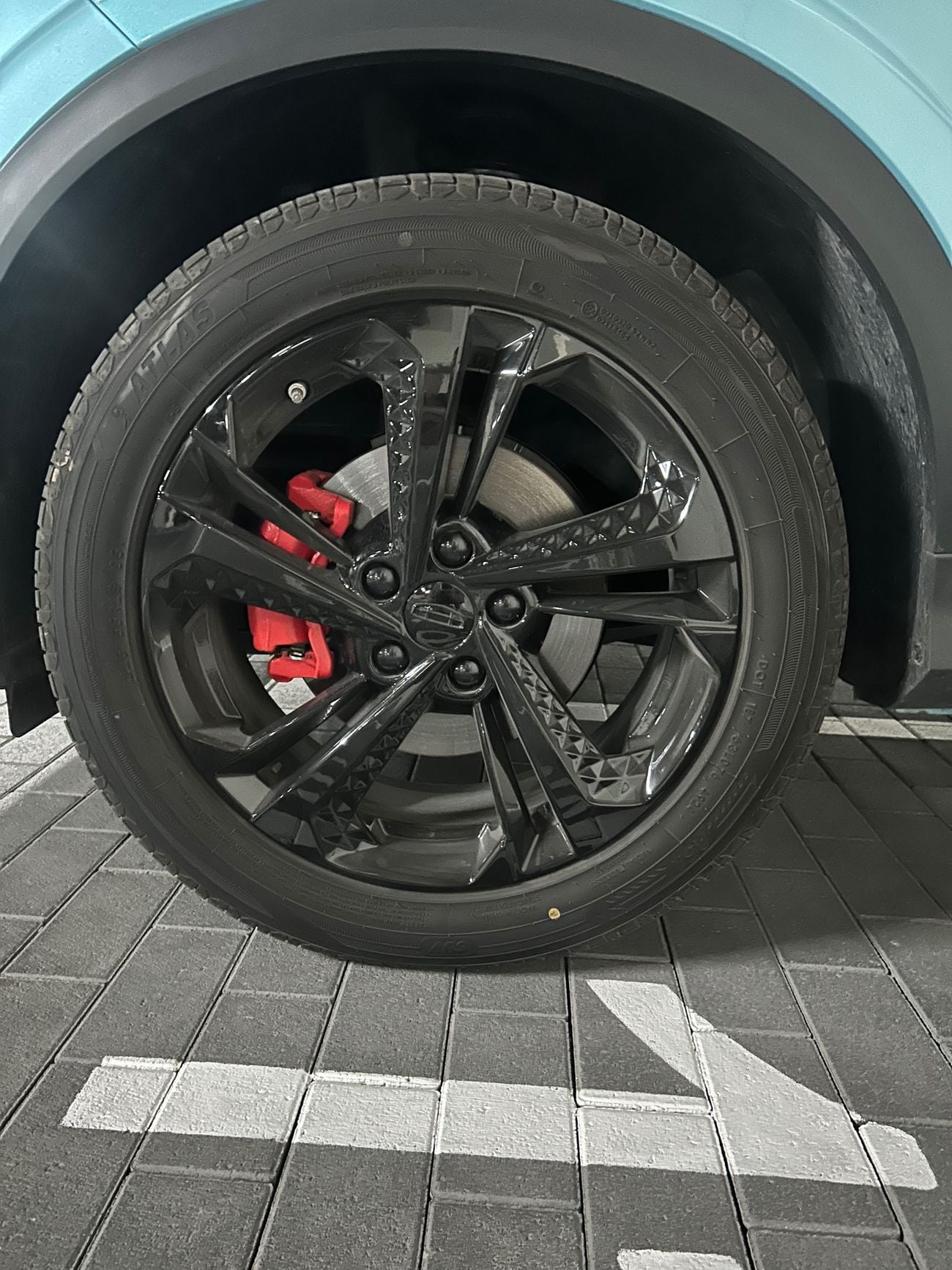 Geely Coolray GF 1.5TD