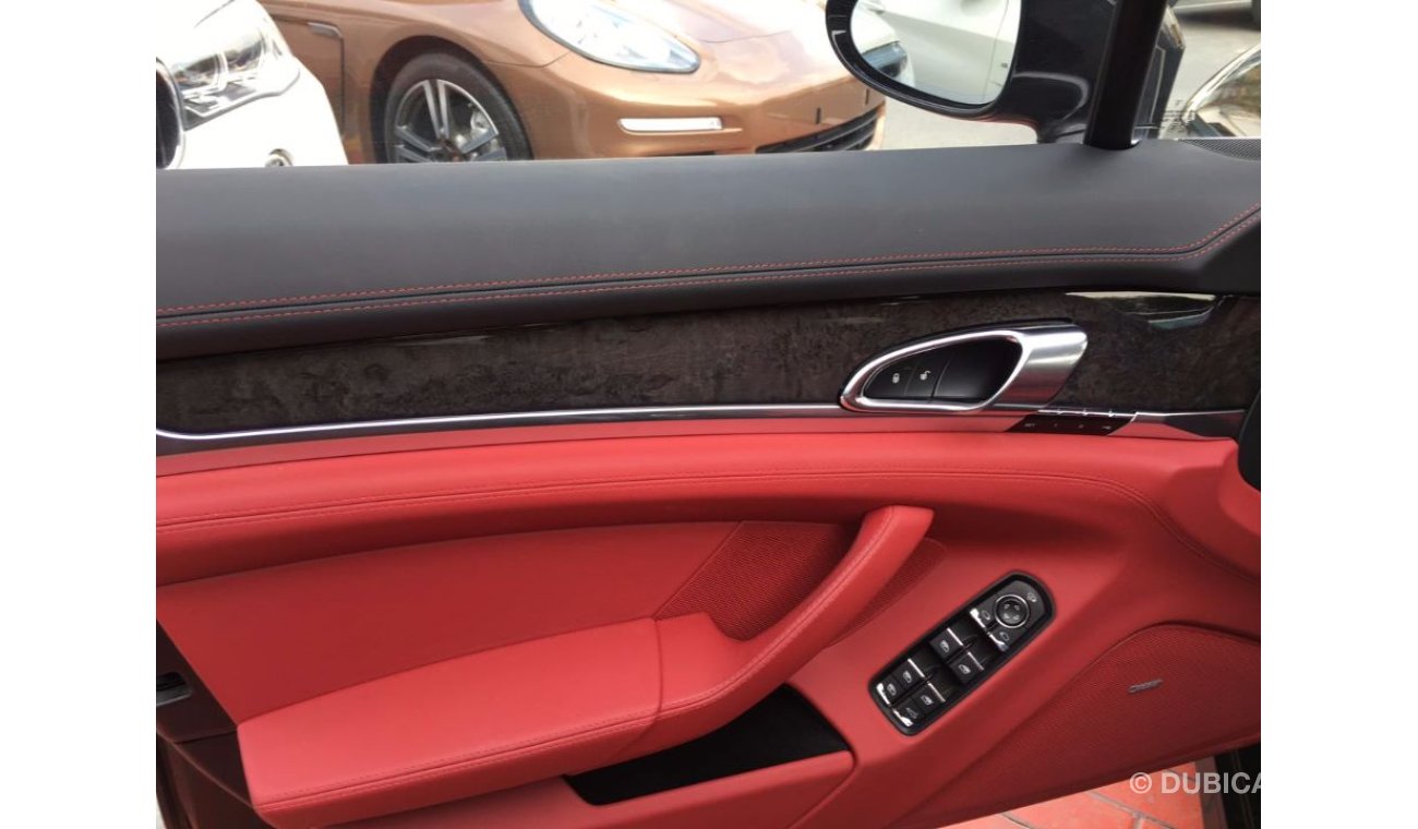 Porsche Panamera S Full Options with 2 years of warranty from porsche