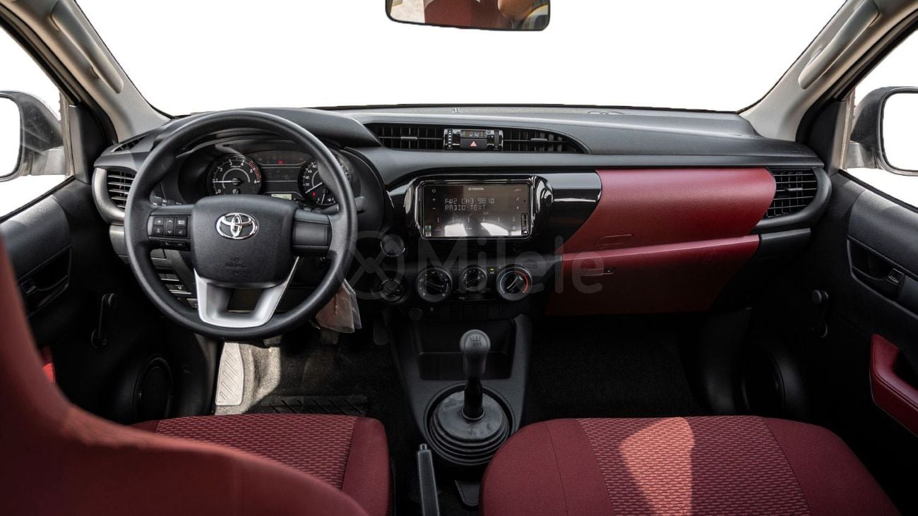 Toyota Hilux DLX