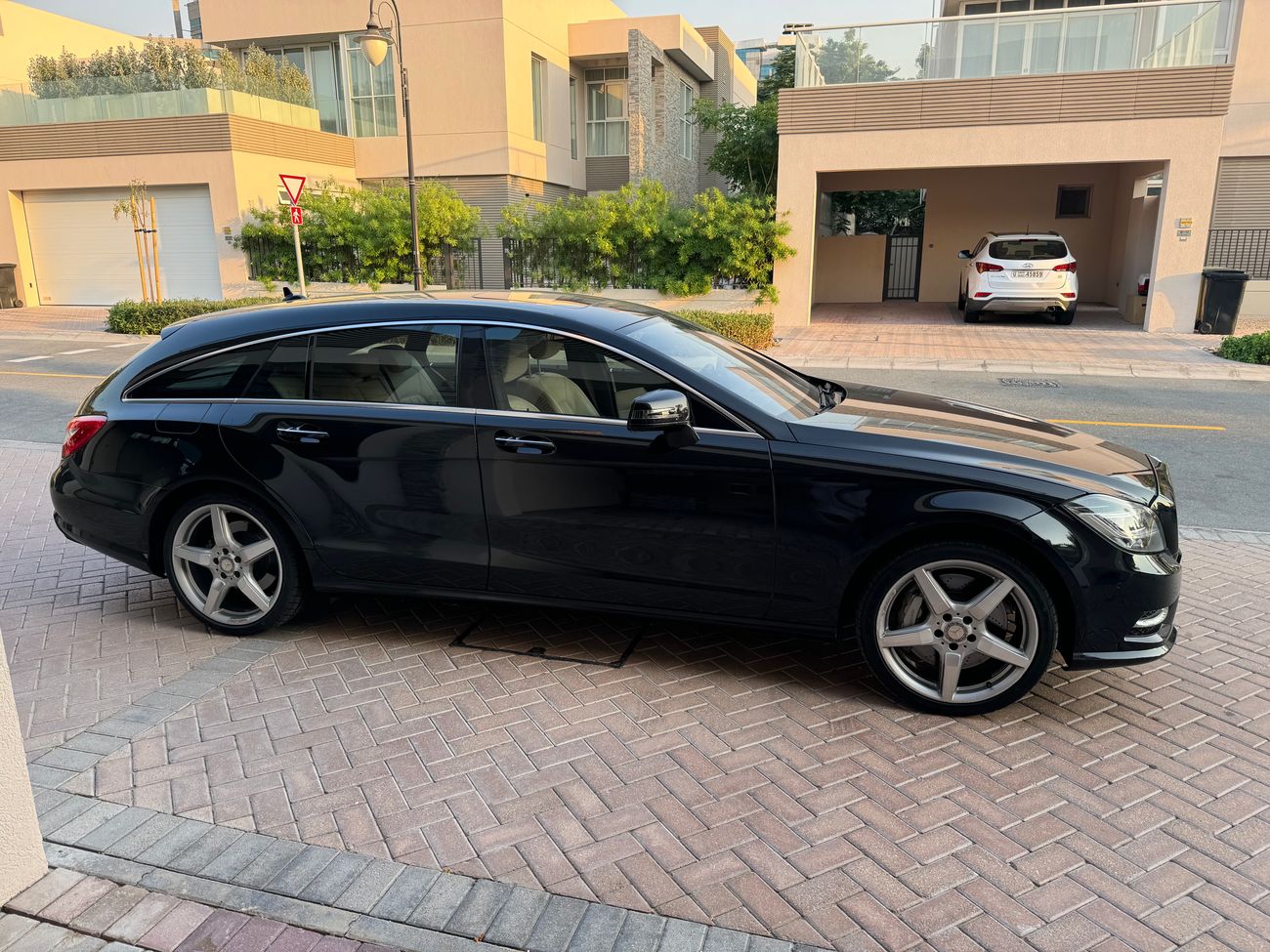 Mercedes-Benz CLS 500 Shooting Brake 4.7L V8