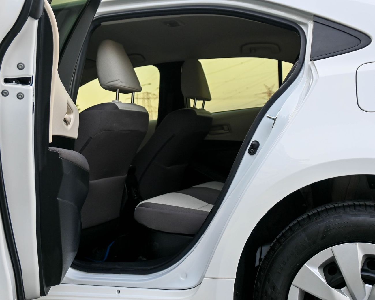 Toyota Corolla XLI 1.8L Toyota Corolla Hybrid 2022 GCC Accident-Free Excellent Condition 1092 AED Monthly