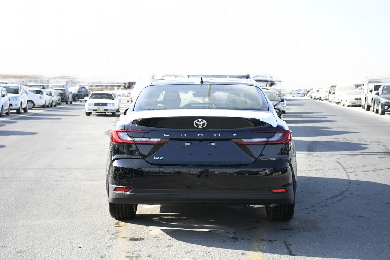 Toyota Camry 2.5L V4 GLE  petrol With panoramic