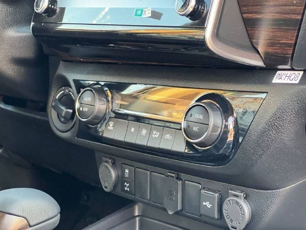 تويوتا هيلوكس SR5 4.0L PTR A/T // 2024 // HIGH OPTION WITH DVD&BACK CAMERA , CRUISE CONTROL // SPECIAL OFFER // BY