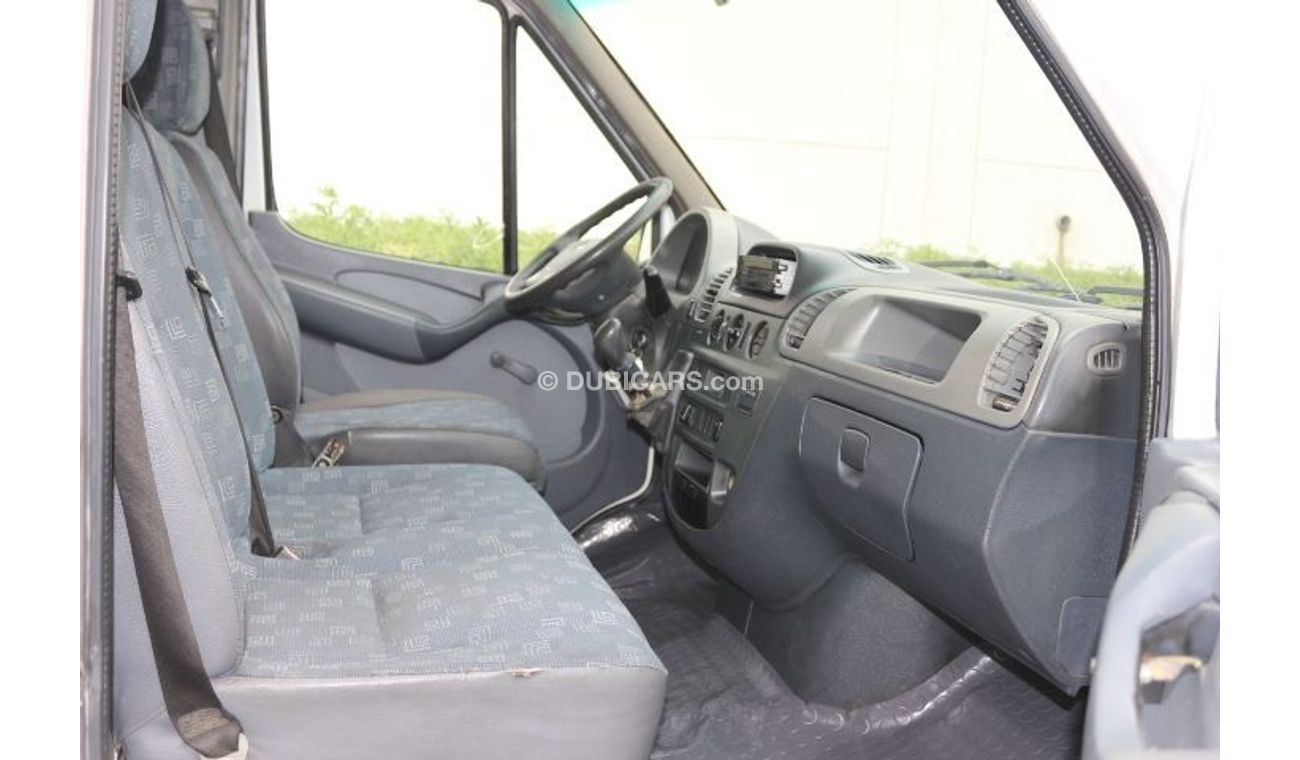 مرسيدس بنز سبرينتر باص مرسيدس سبرينتر 2006 ديزل 16 راكب خليجي