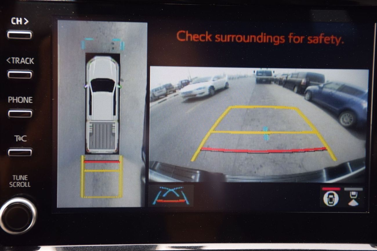 Toyota Hilux GR Sport 2.8L GR Sport 2.4L