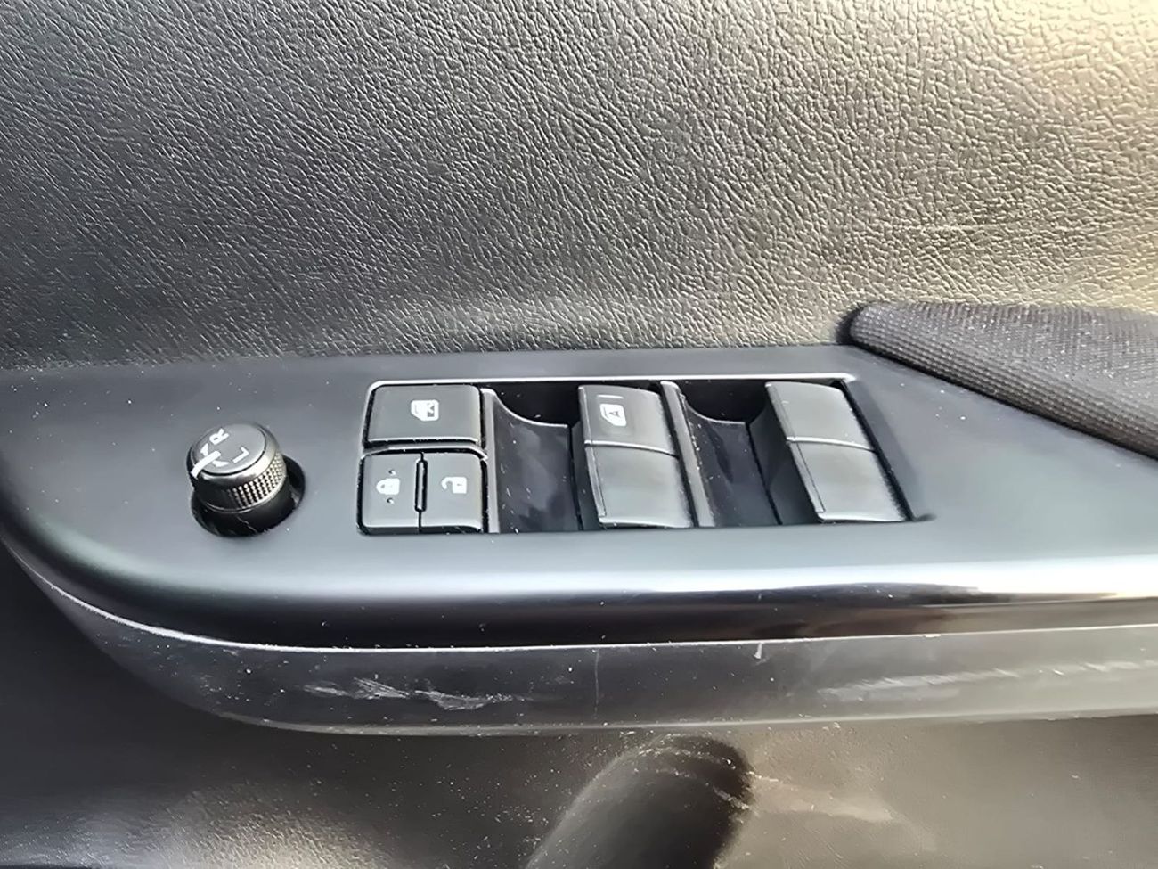 Toyota Hilux TOYOTA HILUX GR PICK UP RHD 2019 MODEL 2.8 L DIESEL AUTOMATIC(PM35445)