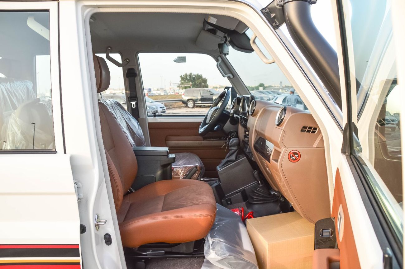 Toyota Land Cruiser 70 TOYOTA LAND CRUISER 76 2.8L 4WD DIESEL PICKUP 2025 | FULL OPTION