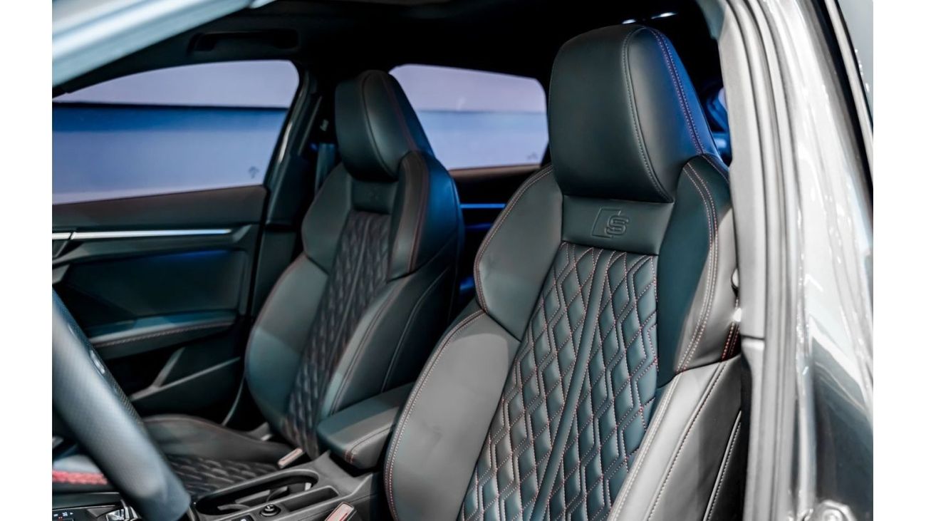 أودي S3 2023 Audi S3 Hatchback, 2028 Audi Warranty + Service Contract, Low KMs, GCC