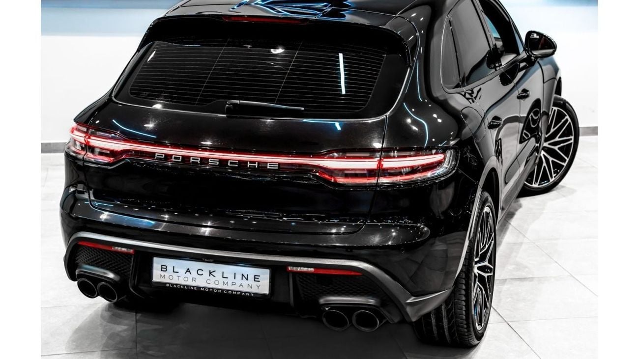 بورش ماكان 2023 Porsche Macan, 2025 Porsche Warranty, Full Service History, Sports Exhaust, Low Kms, GCC