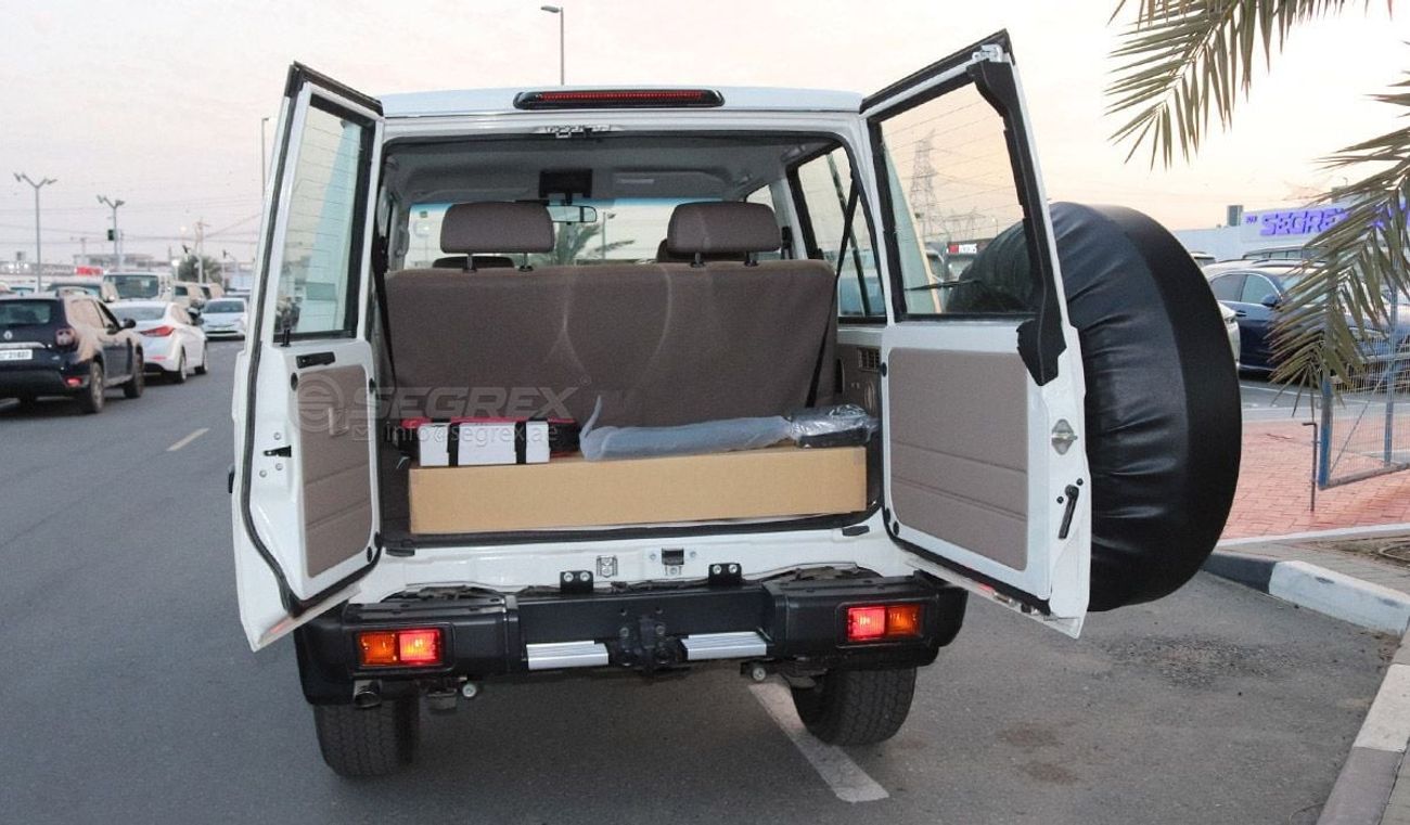 Toyota Land Cruiser 70 LC71 SWB