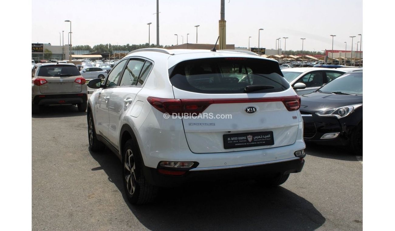 Kia Sportage EX ACCIDENTS FREE - GCC - ORIGINAL PAINT - PERFECT CONDITION INSIDE OUT - ENGINE 1600 CC