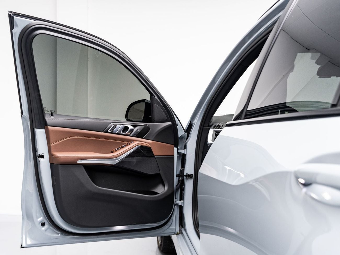 BMW X5 Exclusive Extended Eid Offer - Limited Time Only! 2030 BMW Warranty + Service Contract, GCC