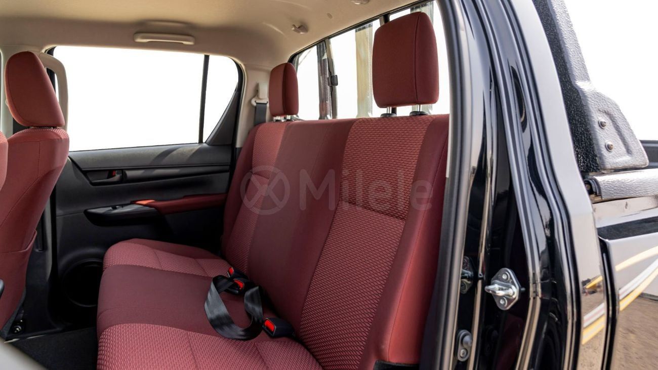 تويوتا هيلوكس  TOYOTA HILUX DC | 2-YEAR WARRANTY + SERVICE AVAILABLE | IN-HOUSE FINANCING | 0% DOWNPAYMENT (BANK)
