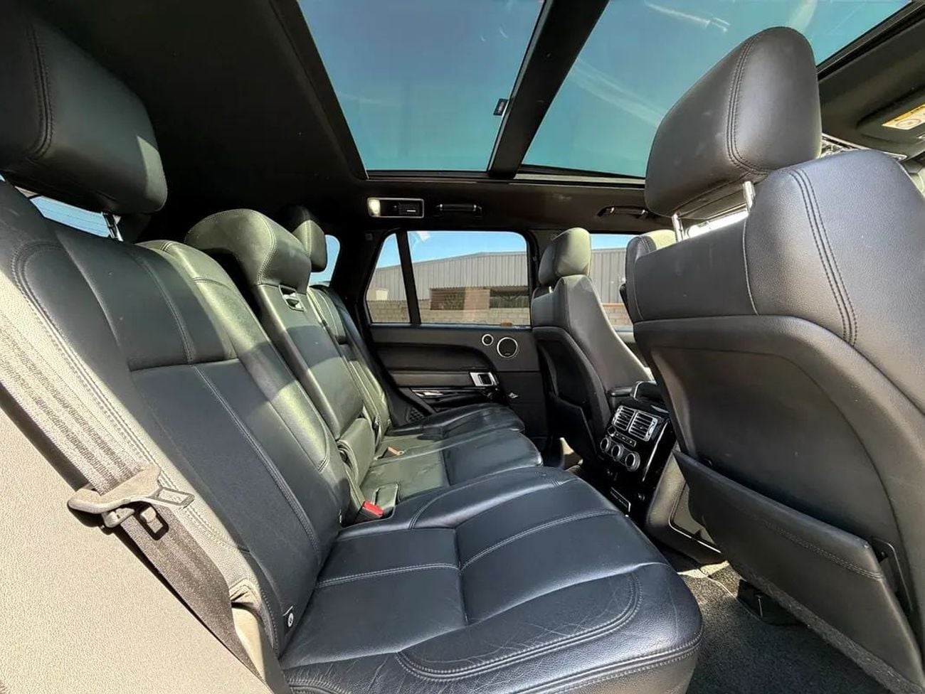Land Rover Range Rover HSE RANGE ROVER HSE | 5.0L V8 | 4WD | GCC SPECS | 2016