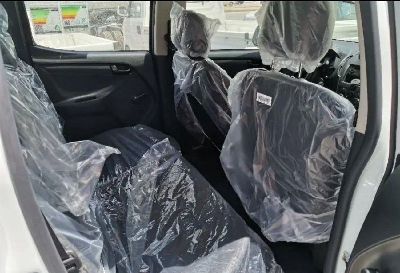 إيسوزو D ماكس D-Max 2500cc 4 cylinders DOUBLE CABIN MANUAL RWD ABS