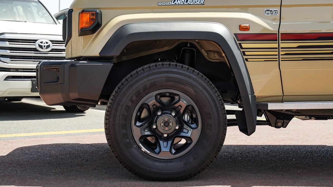 تويوتا لاند كروزر بيك آب